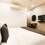 Townhouse Prithvi Resort Near Phoenix Palassio