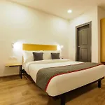 Townhouse Prithvi Resort Near Phoenix Palassio