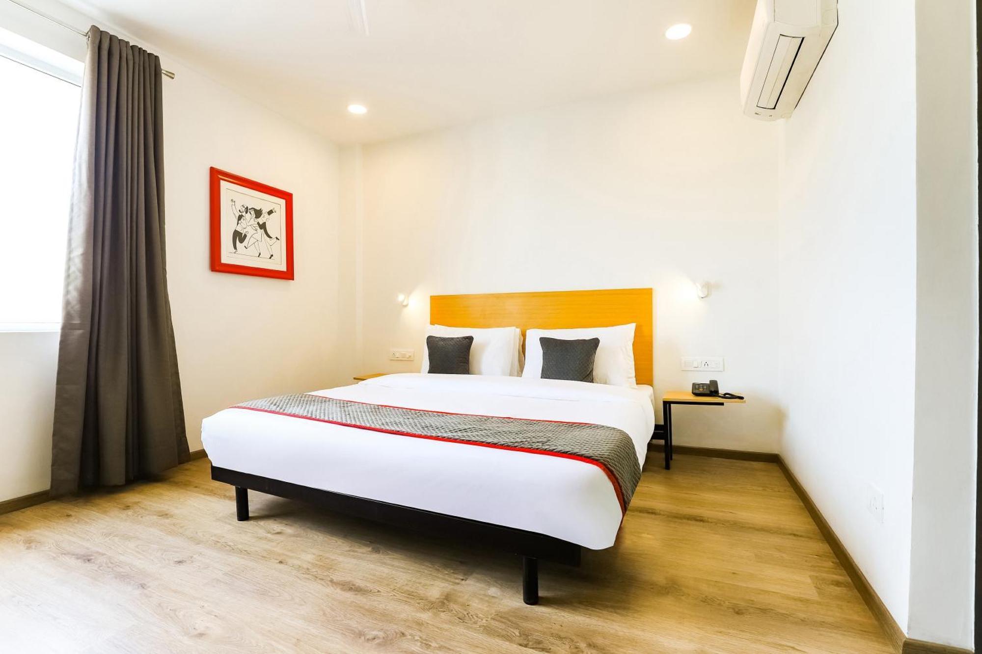 Hotel Townhouse Prithvi Near Phoenix Palassio 4*